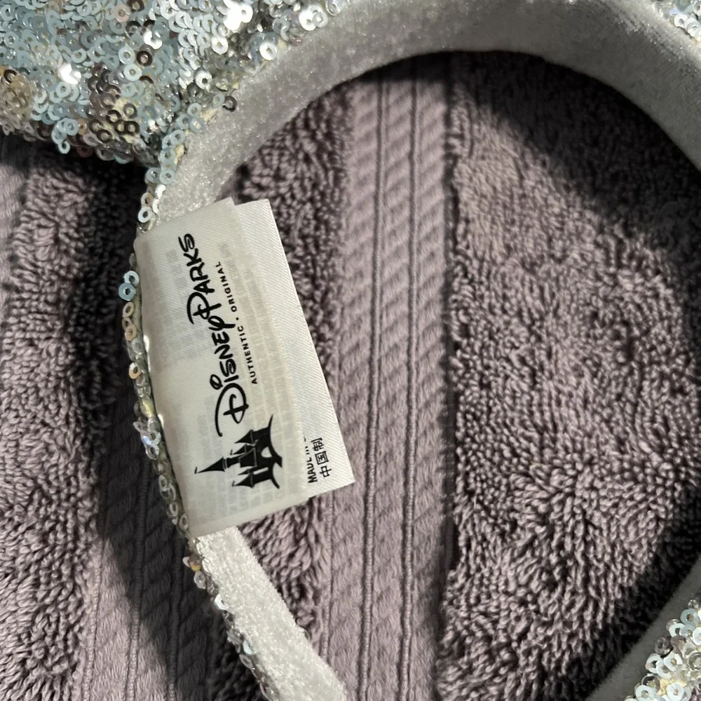 Disney Minnie Mouse Ears All Silver Sequin ‎ Bow Headband
